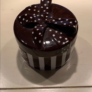 Bendel porcelain jewelry box